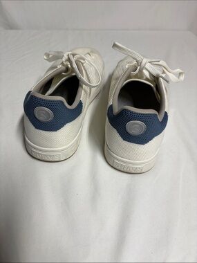 SUAVS White Knit Sneakers Women’s 10 Men’s 8 EU 41 Blue Gum Sole